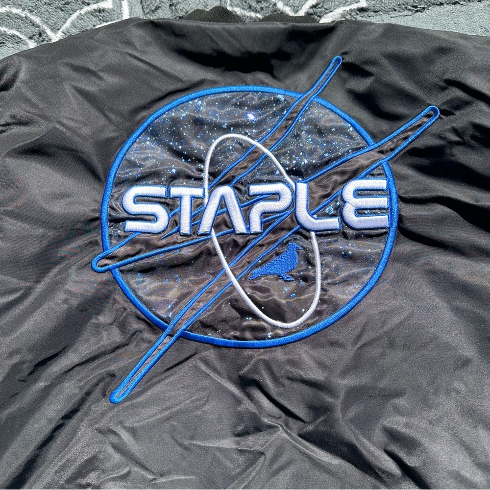 Staple‎ Pigeon Bomber Full Zip Jacket Youth Large Fits Men’s Small Big Back Hit